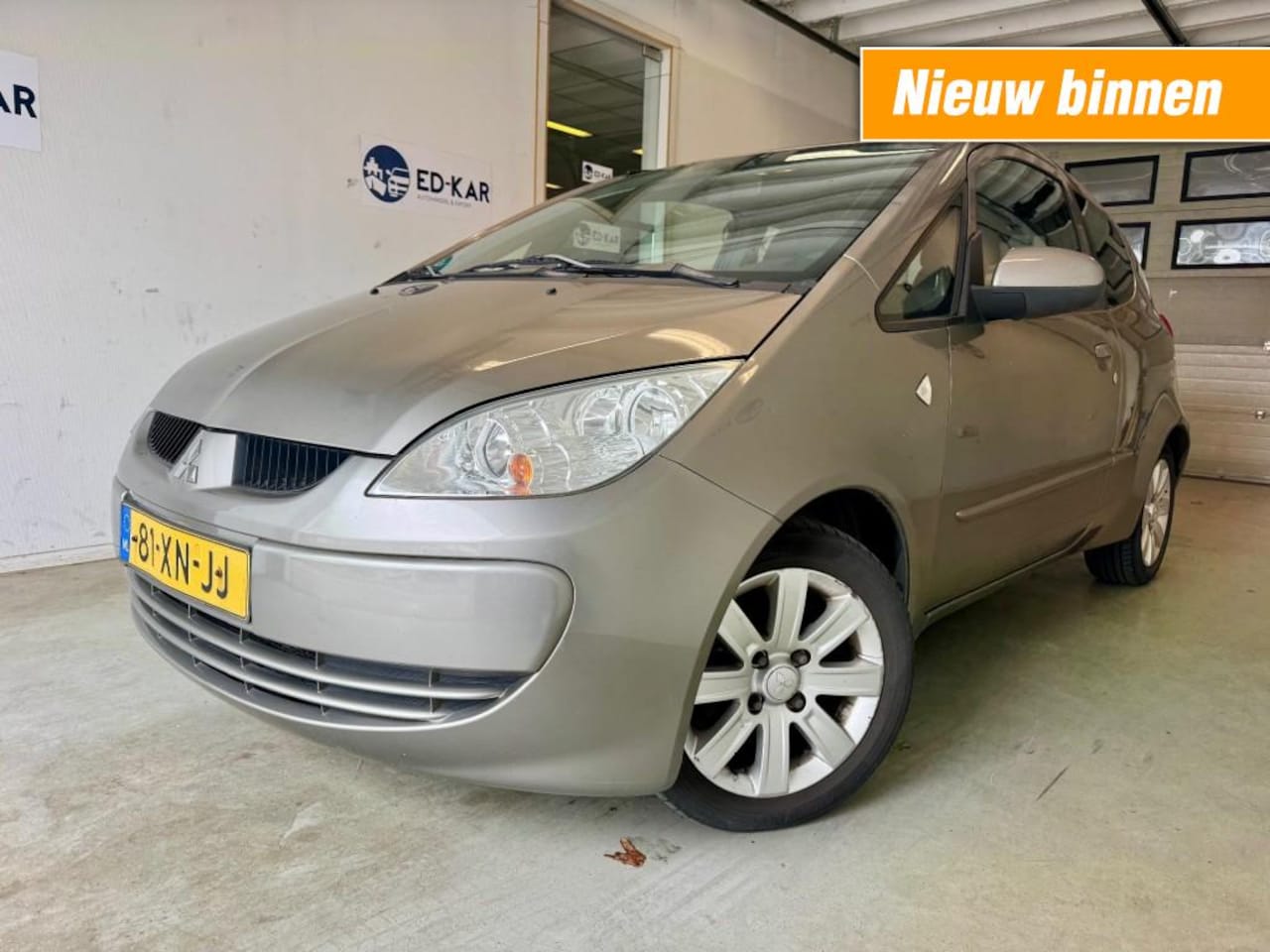 Mitsubishi Colt - 1.3 Invite AIRCO 2DE EIG. LMV PDC NETTE AUTO RIJDT GOED NAP APK 11-2026 - AutoWereld.nl