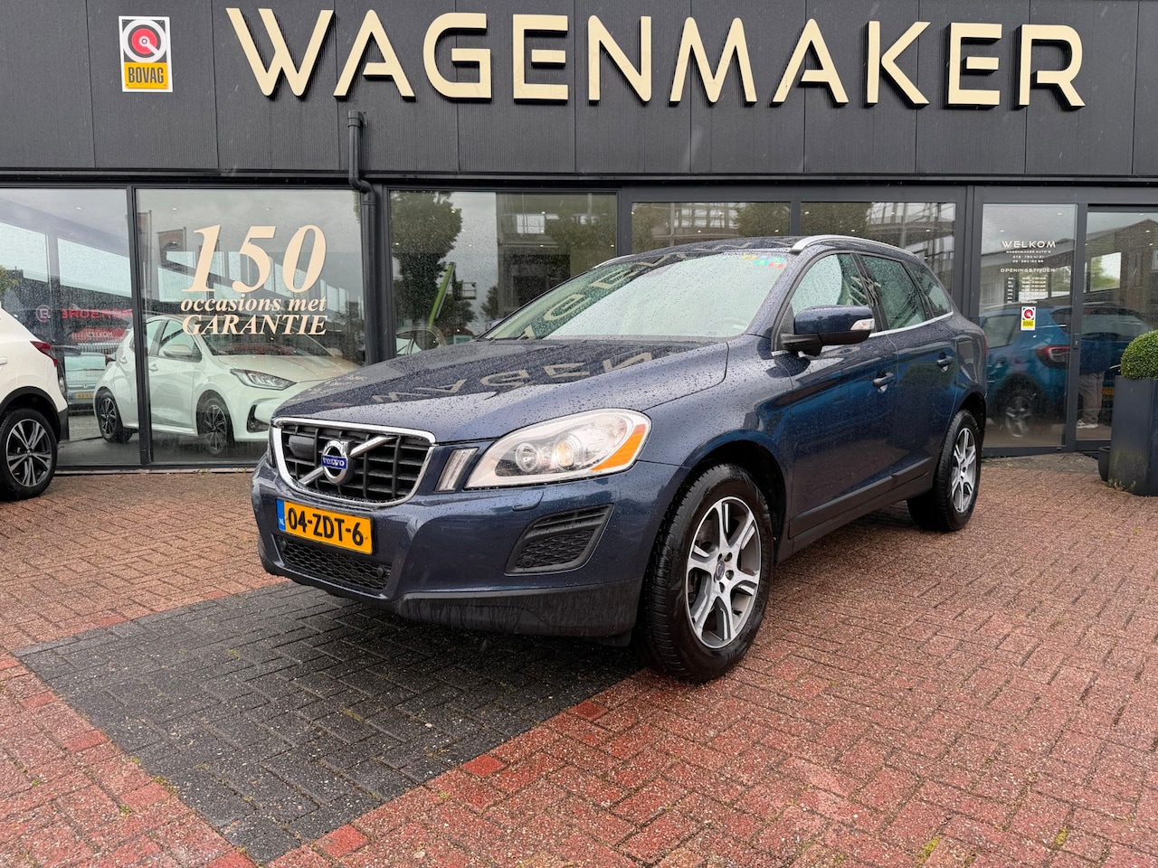 Volvo XC60 - 2.4 D5 AWD Summum AUT|NAV|Cam|Leder|PANO|DealerOH - AutoWereld.nl