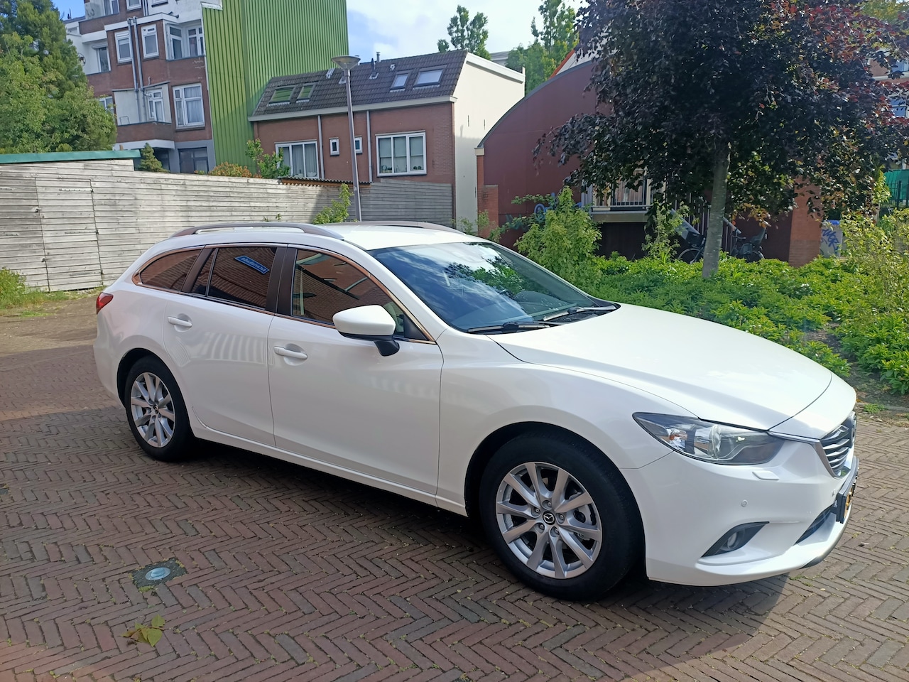 Mazda 6 Sportbreak - TS+ Lease Pack Mazda 6 Sportbreak 2.0 mooi - AutoWereld.nl