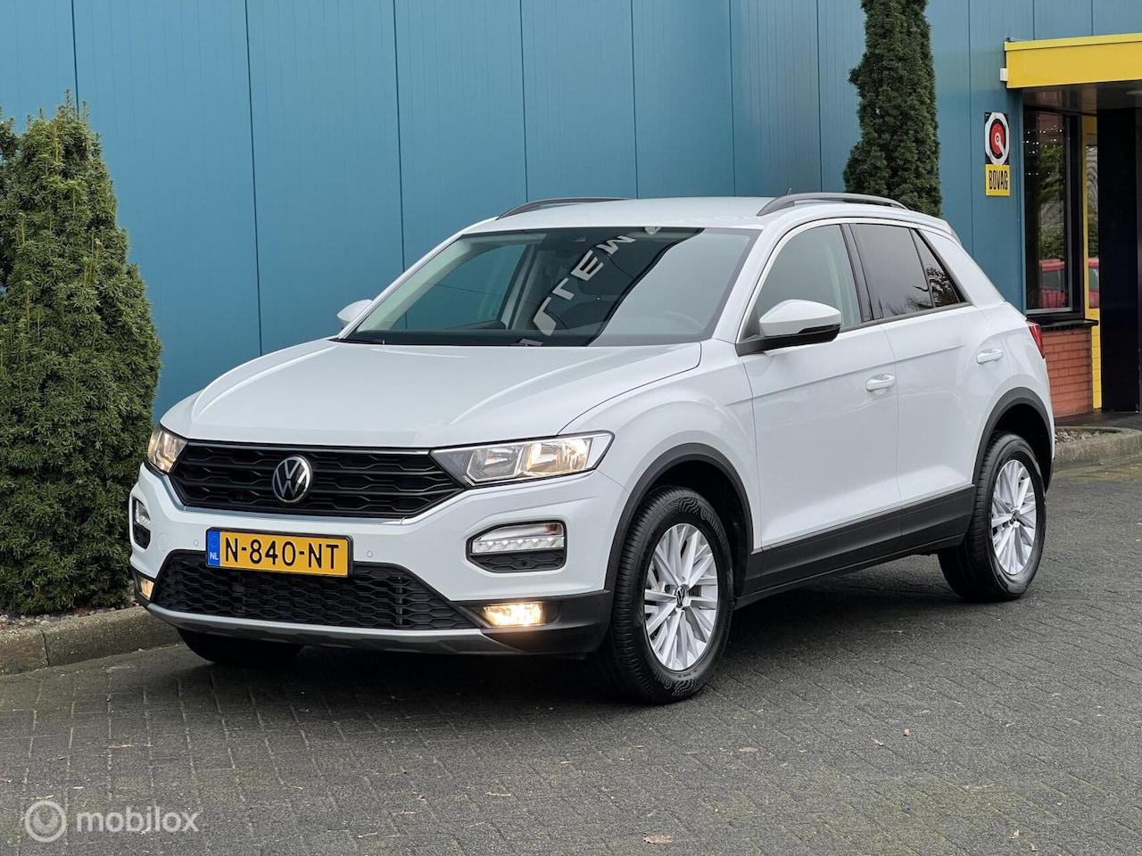 Volkswagen T-Roc - 1.0 TSI Style CARPLAY | CRUISE | CLIMA | NAV | PDC | LMV | 38DKM - AutoWereld.nl
