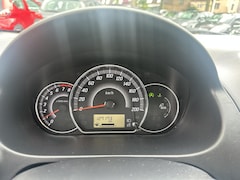 Mitsubishi Space Star - 1.0 Active /Navi/Airco/Camera/Apk 29-08-2027/Dealer onderhouden