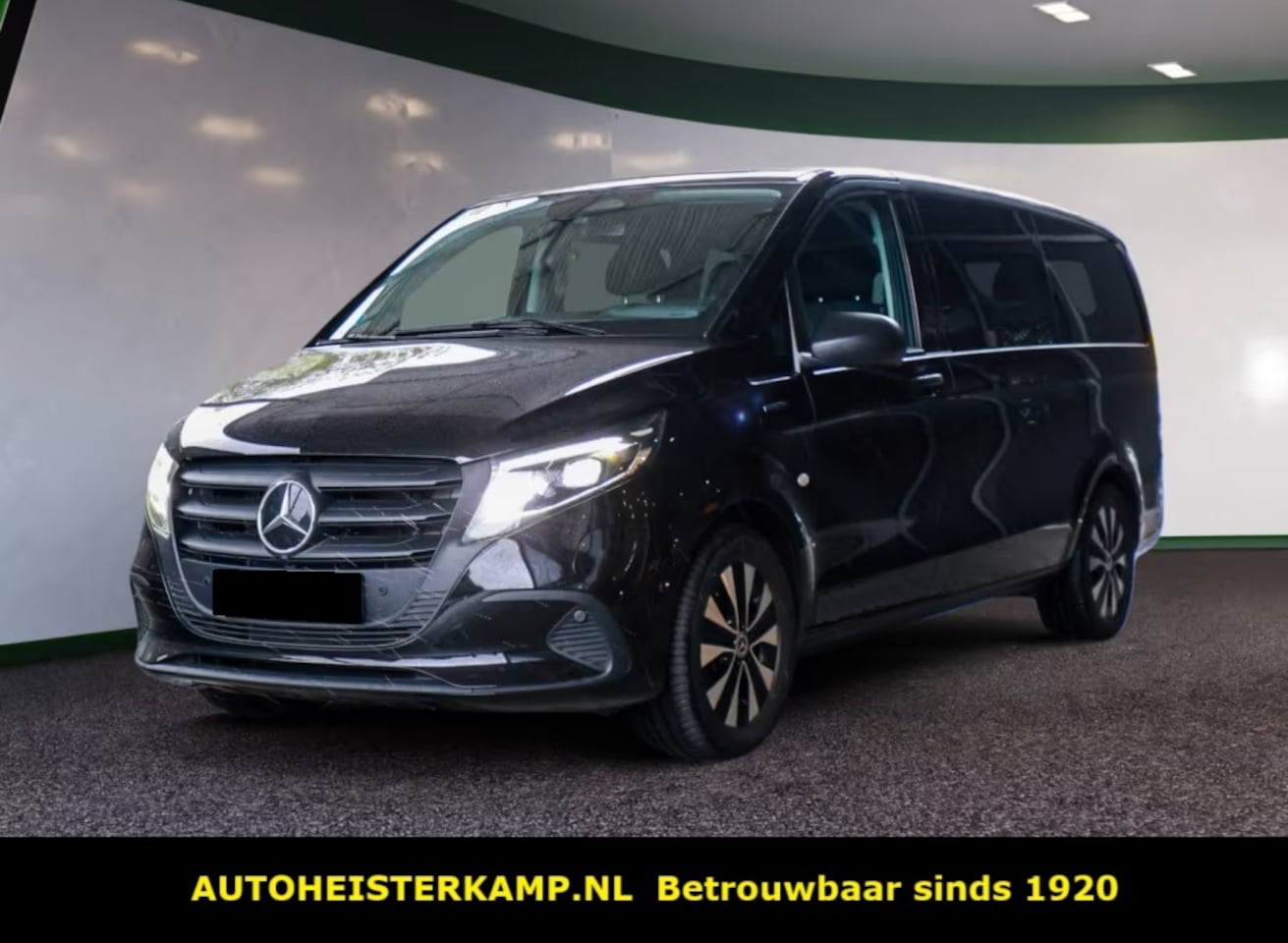 Mercedes-Benz eVito Tourer - 129 PRO L2 90 kWh 8 personen 54.329 incl BTW LED Distronic Camera Navi 17 inch - AutoWereld.nl