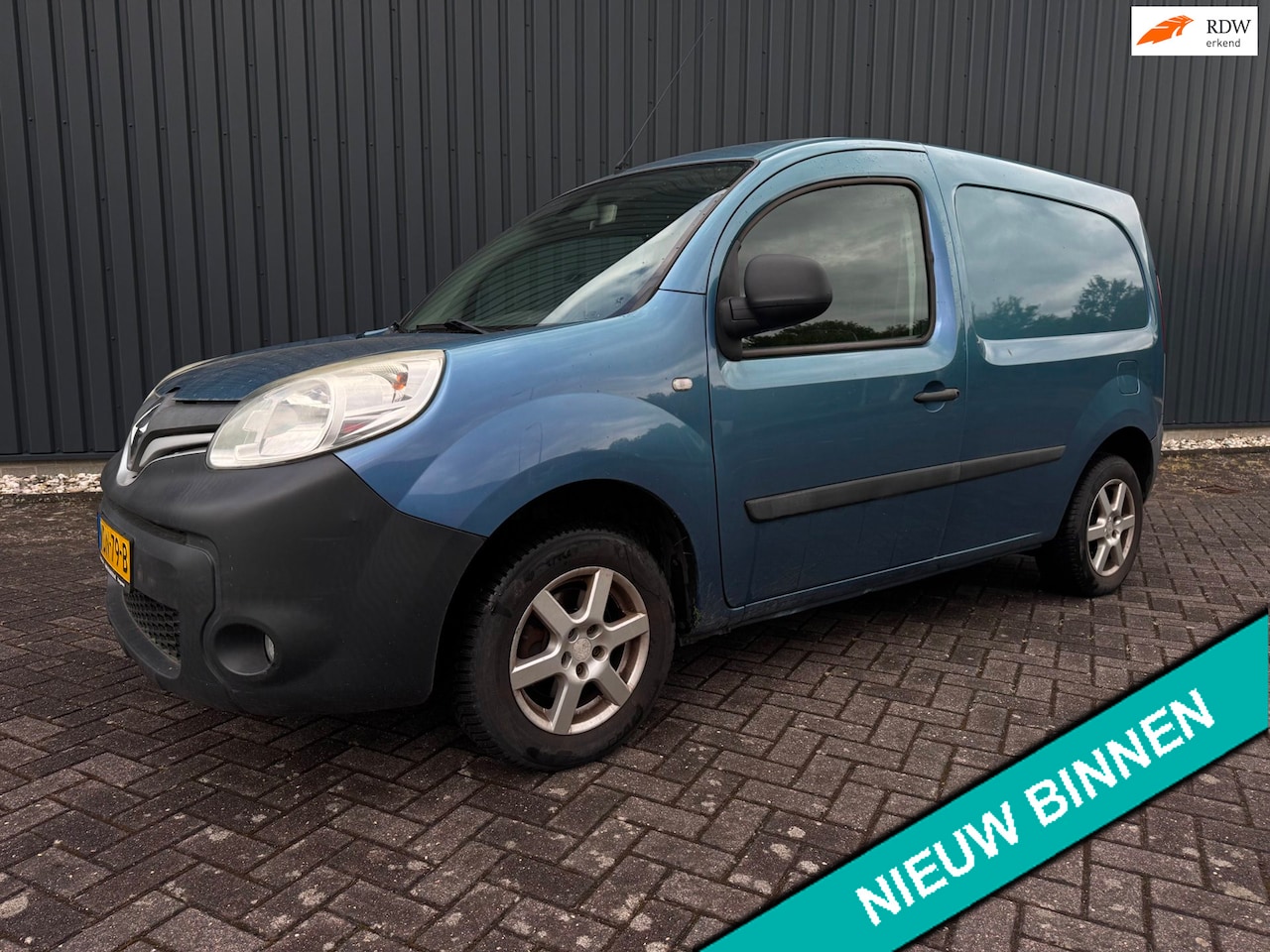 Renault Kangoo - 1.6 Benzine FW1UC4 ( MARGE + AIRCO + TREKHAAK ) - AutoWereld.nl