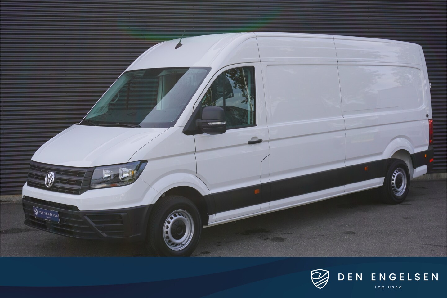 Volkswagen Crafter - 35 140pk 2.0 TDI L4H3/ L3H2 Cruise control Camera Apple Carplay Parkeersensoren 3-zits - AutoWereld.nl