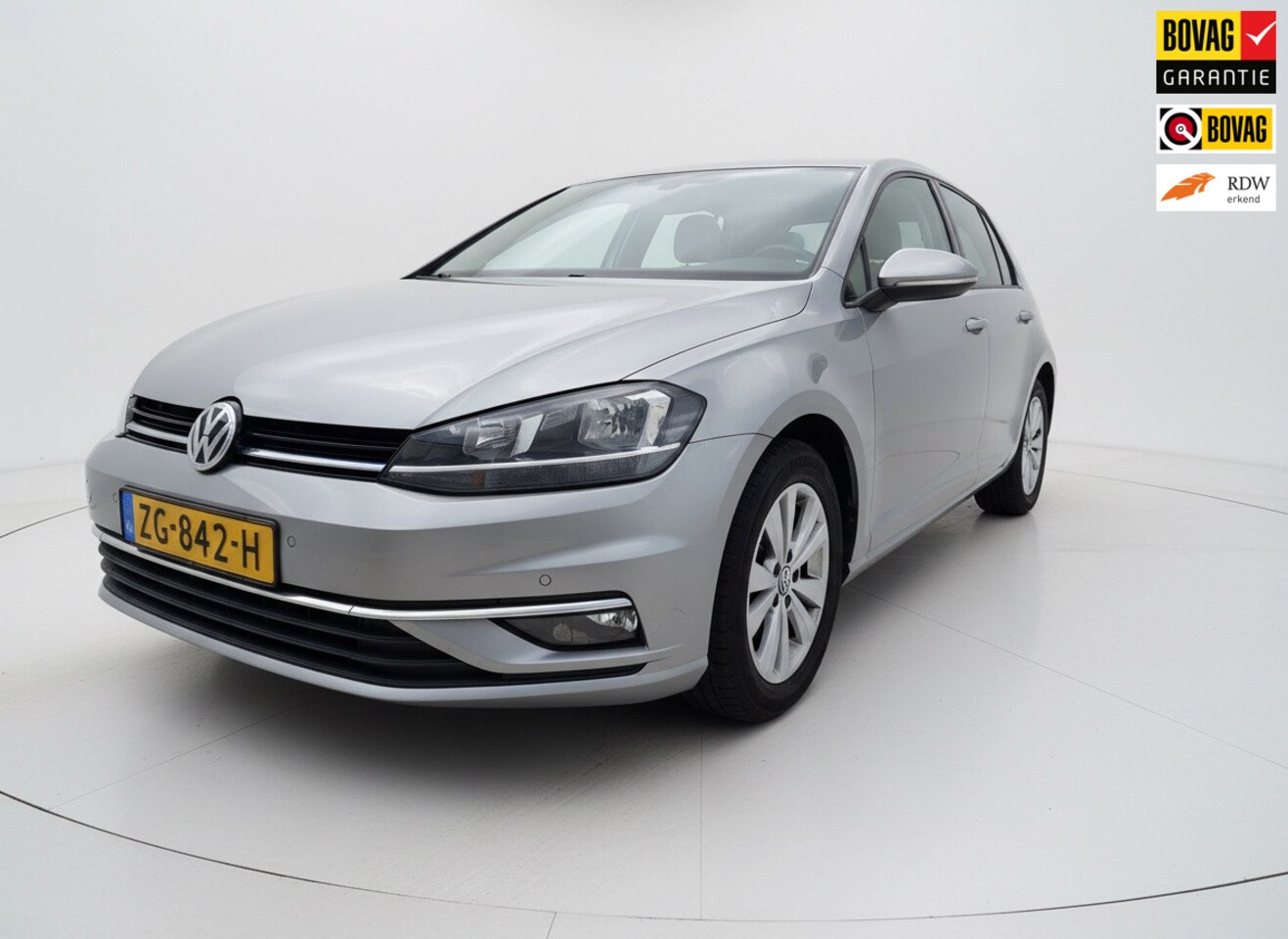 Volkswagen Golf - 1.0 TSI Comfortline|Parkeersensor voor en achter|Nap - AutoWereld.nl