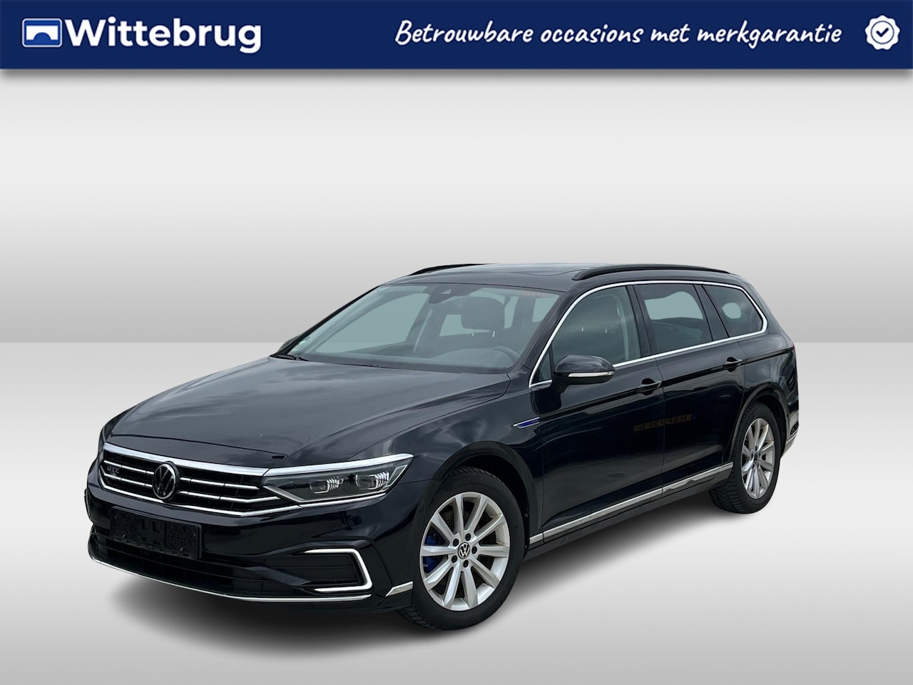 Volkswagen Passat Variant - 1.4 TSI PHEV 218pk GTE DSG Automaat / Panorama schuifdak / LED Matrix IQ / 360 Camera / We - AutoWereld.nl