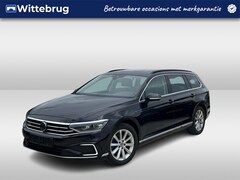 Volkswagen Passat Variant - 1.4 TSI PHEV 218pk GTE DSG Automaat / Panorama schuifdak / LED Matrix IQ / 360 Camera / We