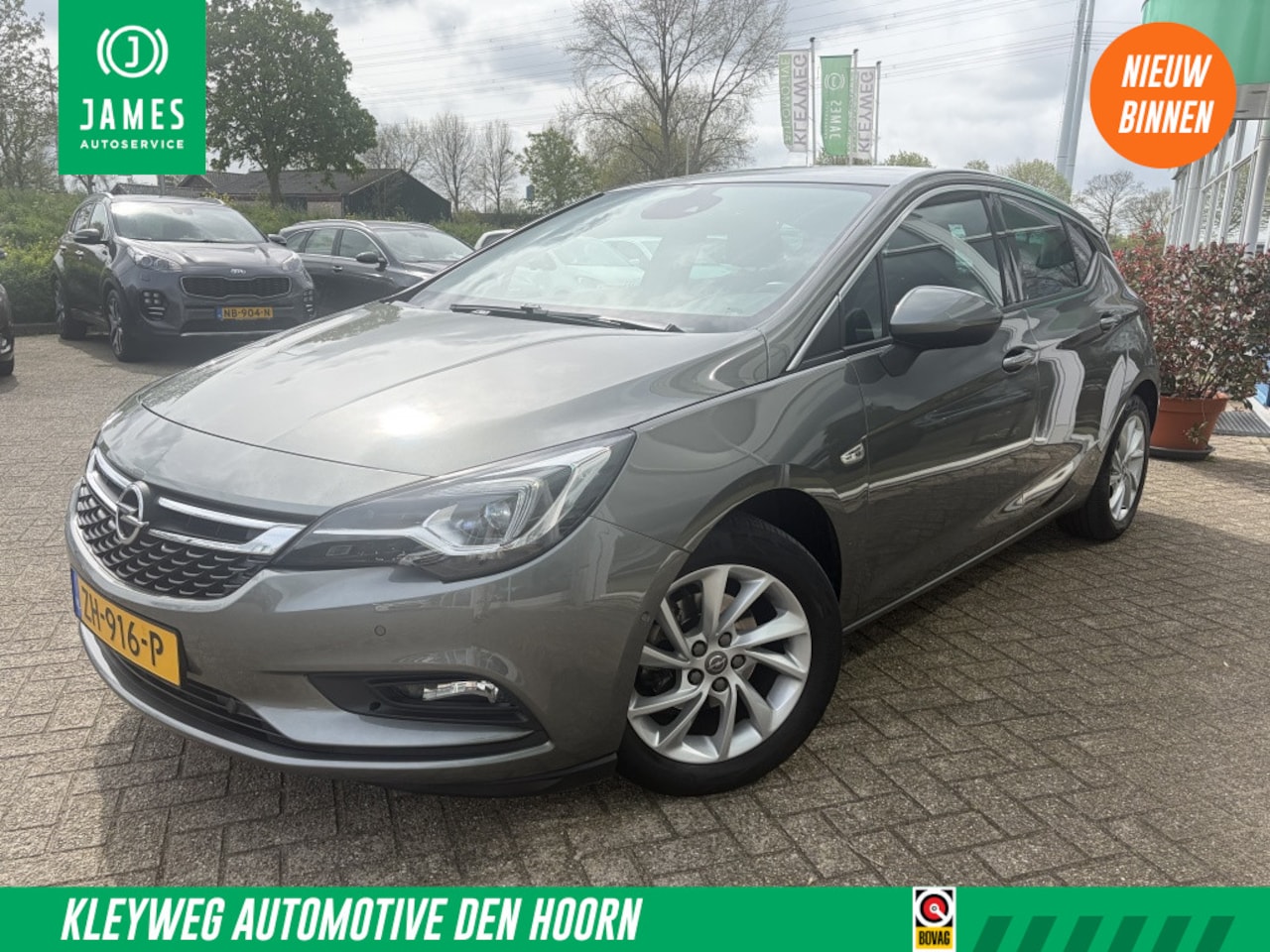Opel Astra - 1.0 T. Innovation, Carplay, AGR Stoel, Trekhaak, Nav, Camera, P - AutoWereld.nl