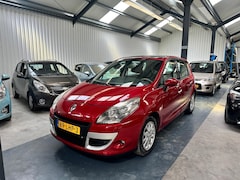 Renault Scénic - 2.0 Privilege