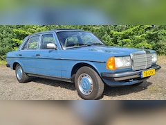 Mercedes-Benz 200-280 (W123) - 200 benzine automaat schuifdak