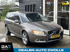 Volvo V70 - 2.0T Momentum Aut/Ecc/Leer/Navi/Trekhaak