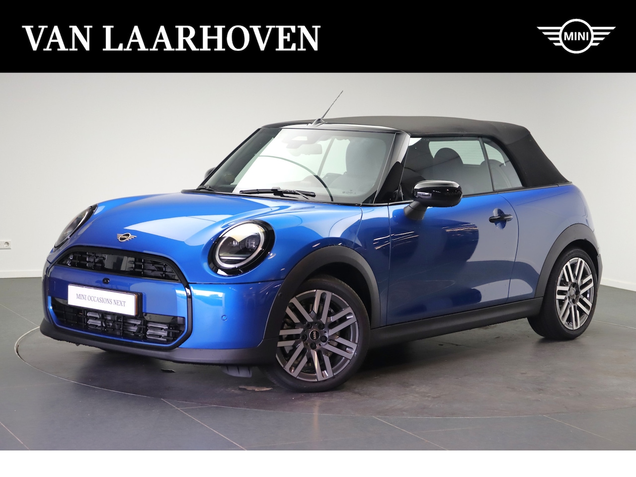 MINI Cabrio - Cooper C Automaat / Classic / Pakket L / 17 inch Parallel Spoke 2-tone - AutoWereld.nl