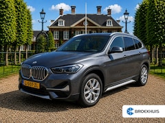 BMW X1 - xDrive25e Business Edition Plus | 1E EIGENAAR | ORIGINEEL NL | PANO DAK | TREKHAAK | STOEL