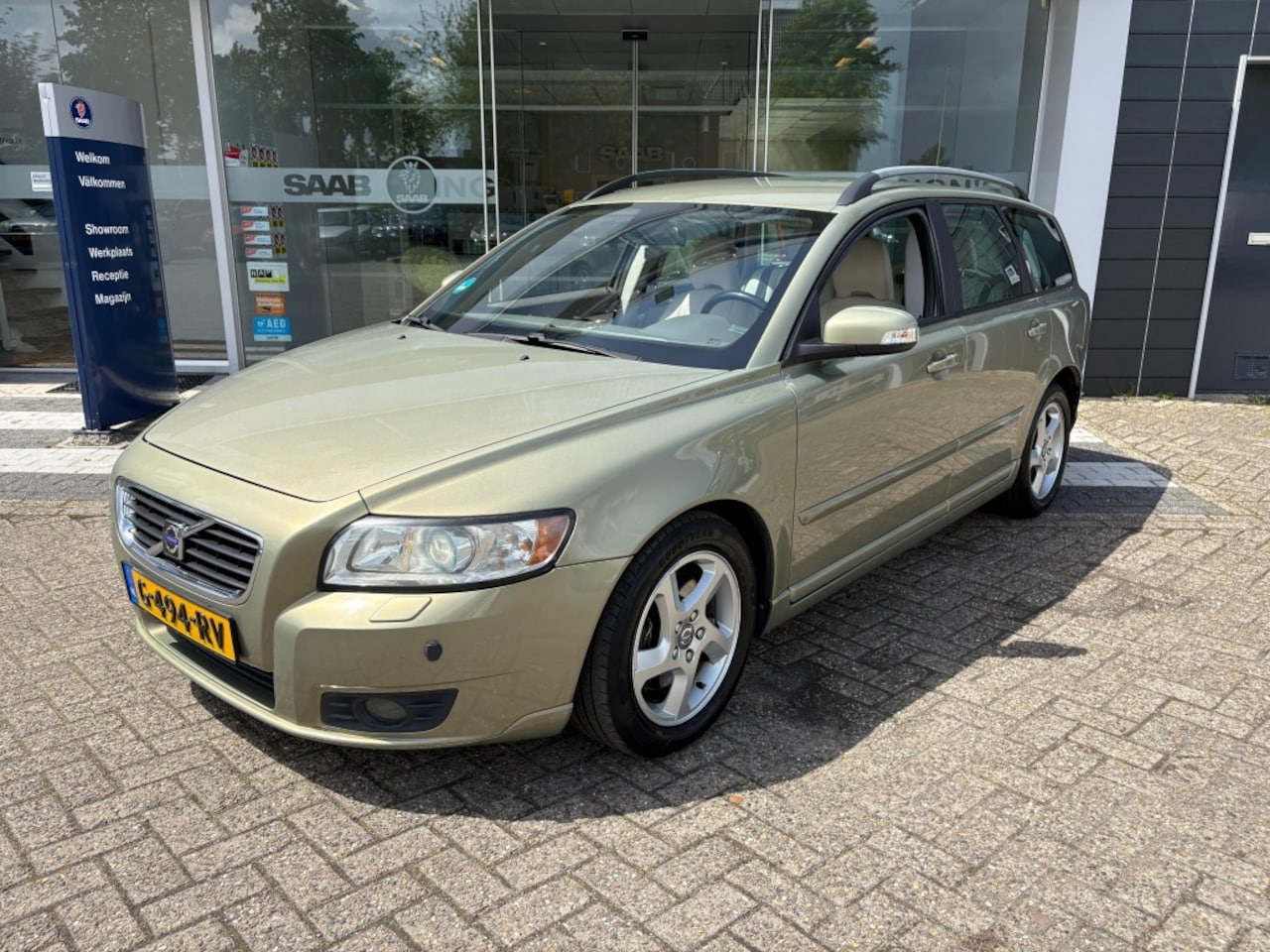 Volvo V50 - 2.4i 2.4i - AutoWereld.nl