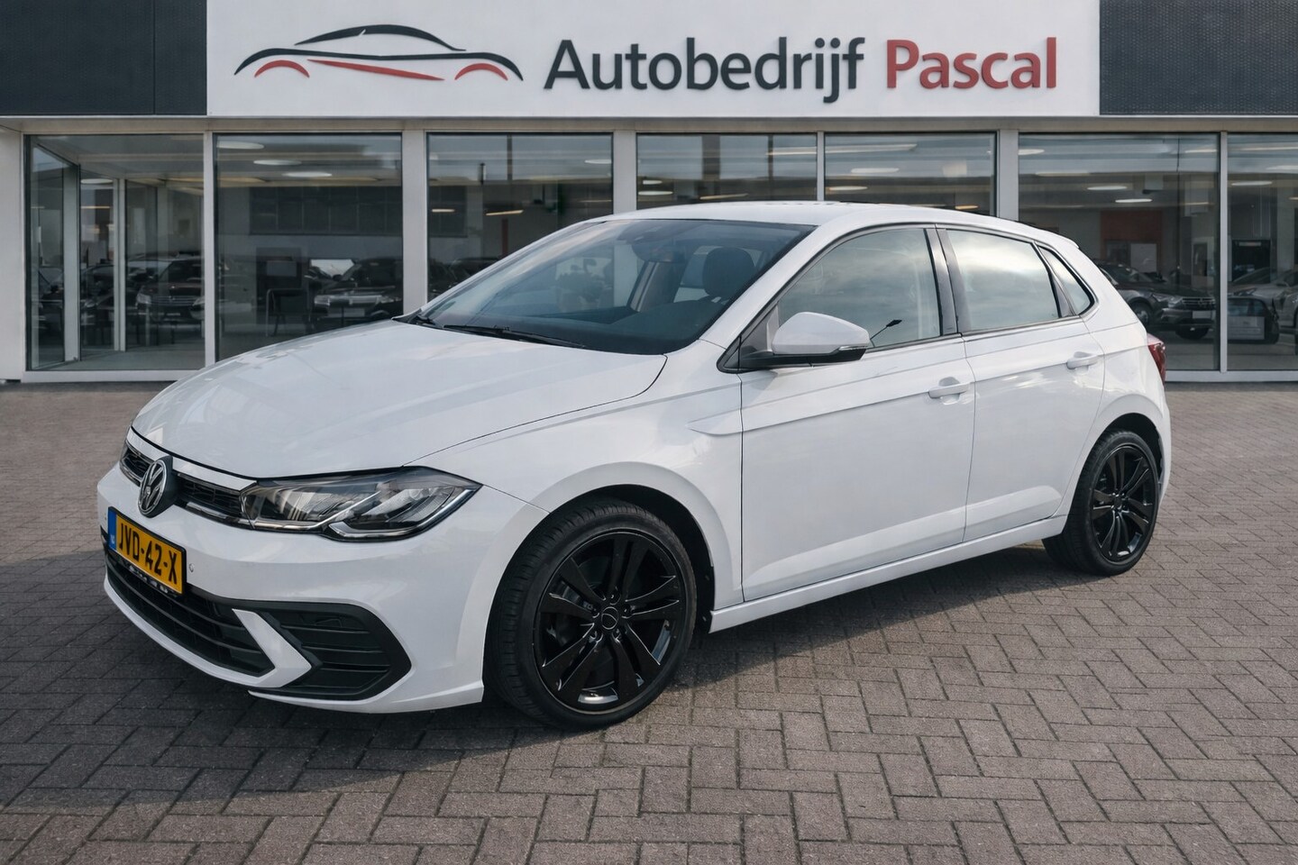 Volkswagen Polo - 1.0 TSI automaat. Stoelverwarming-Cruise-Parksensor - AutoWereld.nl