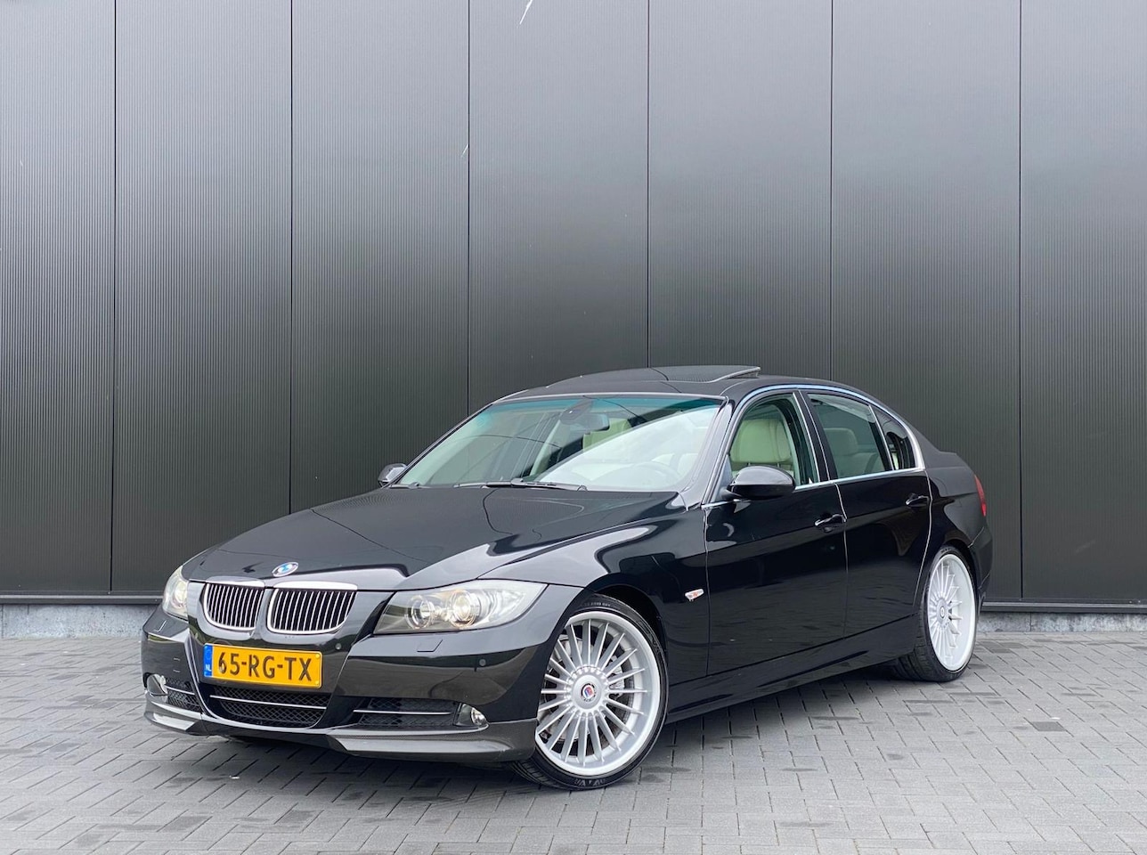 BMW 3-serie - 330i Dynamic Executive 330i Dynamic Executive - AutoWereld.nl