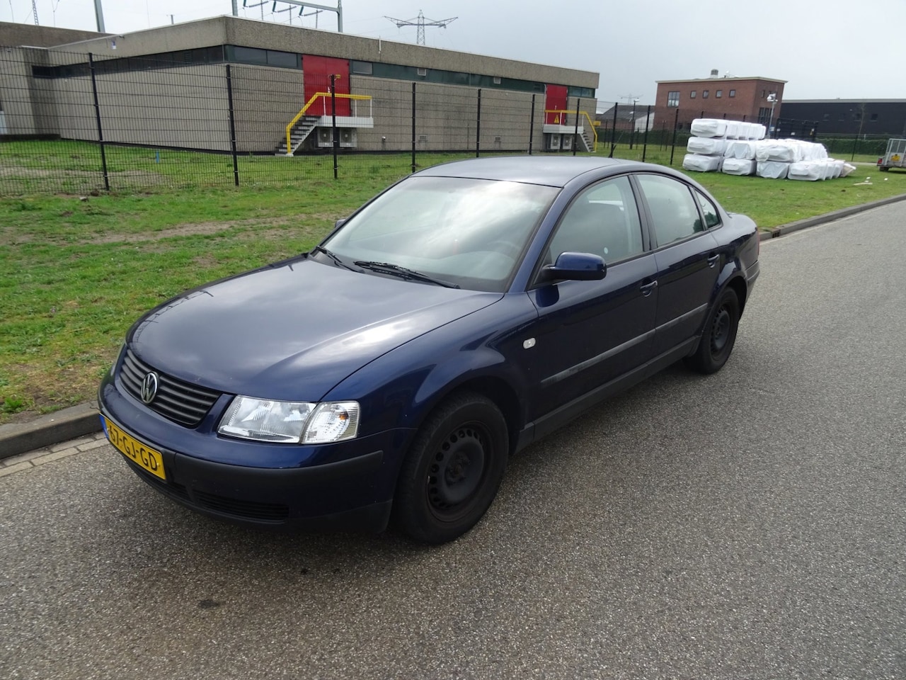 Volkswagen Passat - 1.8-5V Comfortline 1.8-5V Comfortline - AutoWereld.nl