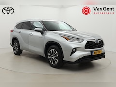 Toyota Highlander - 7 pers. 2.5 AWD Hybrid Executive | Dodehoek detectie | Stoelverwarming | Leder | Apple Car