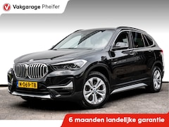 BMW X1 - sDrive20i Business Edition Plus Leer/ Stoelverwarming/ Head up/ Full led/ Dab/ Cruise cont