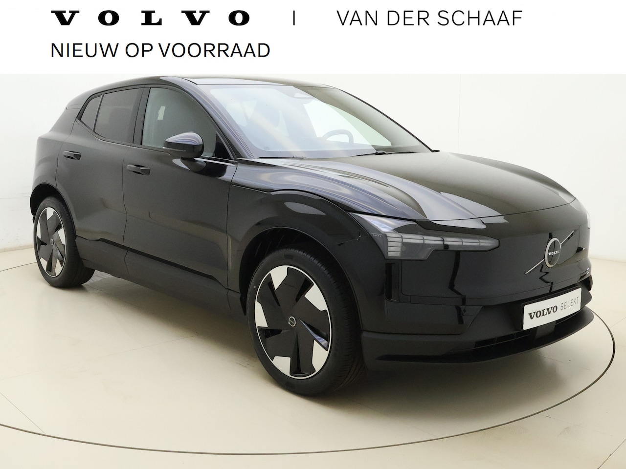 Volvo EX30 - Extended Range Plus Europa / Elektr. Stoelen / Getint Glas / Stoel + Stuurw. Verwarming / - AutoWereld.nl