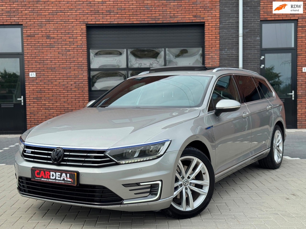 Volkswagen Passat Variant - 1.4 TSI GTE Highline PANO|DSG|VOLL - AutoWereld.nl