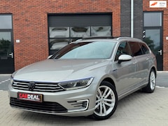 Volkswagen Passat Variant - 1.4 TSI GTE Highline PANO|DSG|VOLL