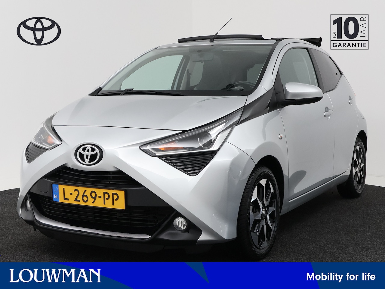 Toyota Aygo - 1.0 VVT-i x-joy cabrio | Apple CarPlay / Android Auto (Navigatie | Open dak | Licht metale - AutoWereld.nl