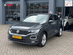 Volkswagen T-Roc - 1.5 TSI Sport R-Line|AutoPark|Camera|Autom|Xenon|Nap