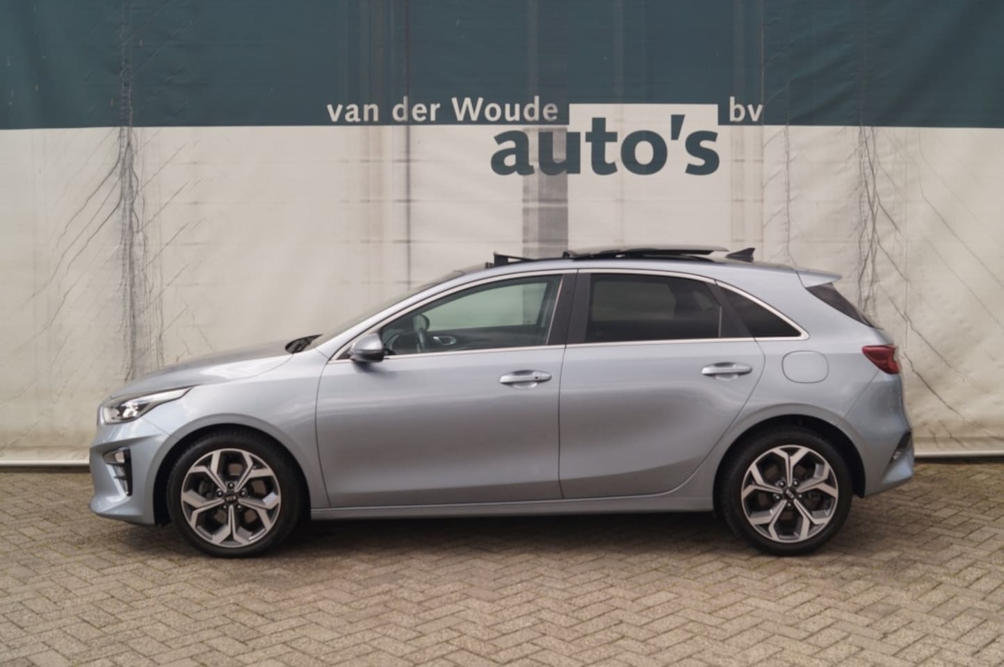 Kia Cee'd - Ceed 1.5 T-GDi 160pk Automaat ExecutiveLine -PANO-LEER- - AutoWereld.nl