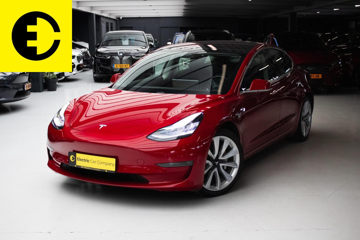 Tesla Model 3 - Long Range RWD Long Range AWD 75 kWh | LMV | Premium audio | Glazendak - AutoWereld.nl