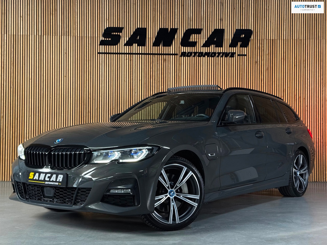 BMW 3-serie Touring - 330e High Executive 330e High Executive - AutoWereld.nl