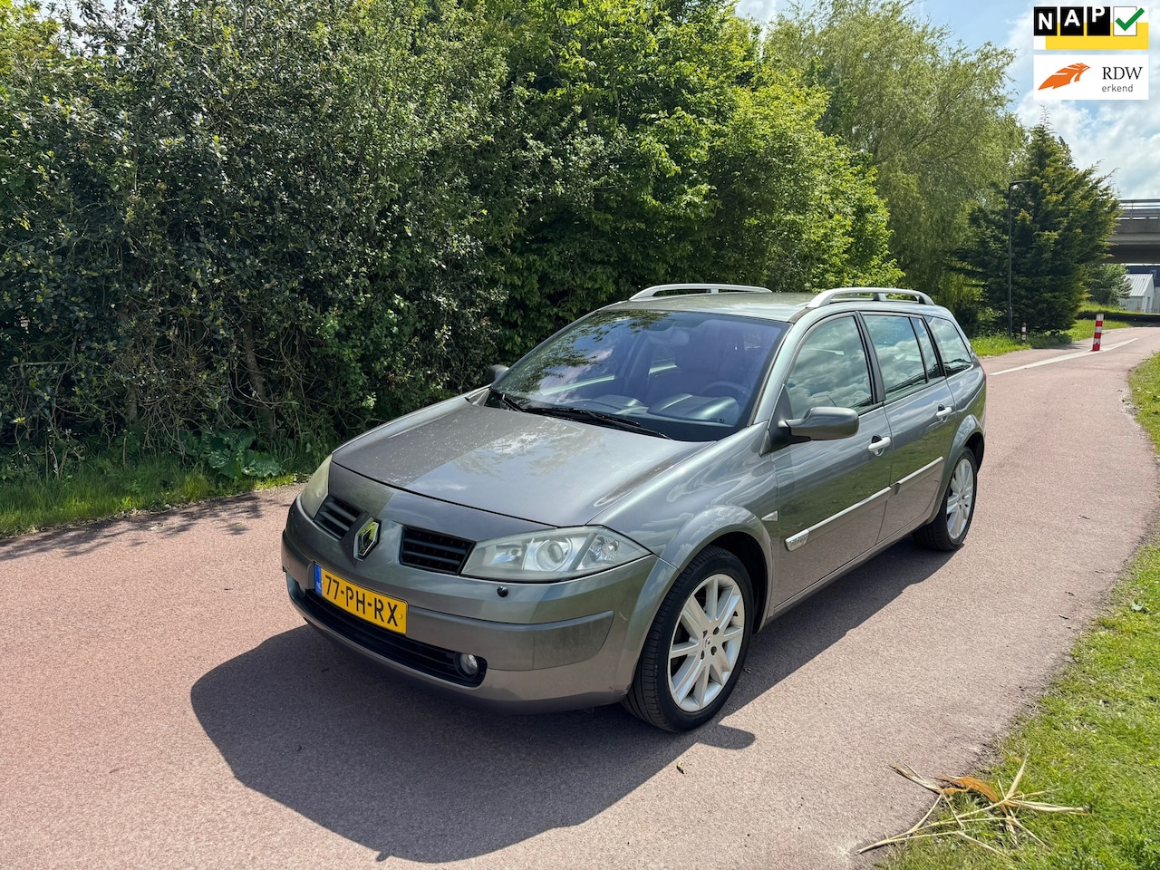 Renault Mégane Grand Tour - 2.0-16V Dynamique Comfort |Autom.| - AutoWereld.nl