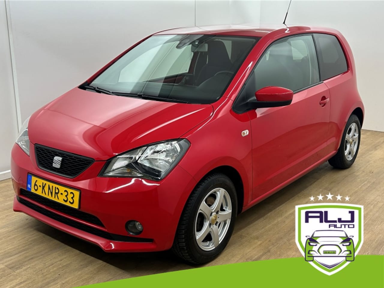 SEAT Mii - Occasion 1.0 Style Sport | Rood | Tweedehands Seat Mii | Airco | Cruisecontrol | Bluetooth - AutoWereld.nl