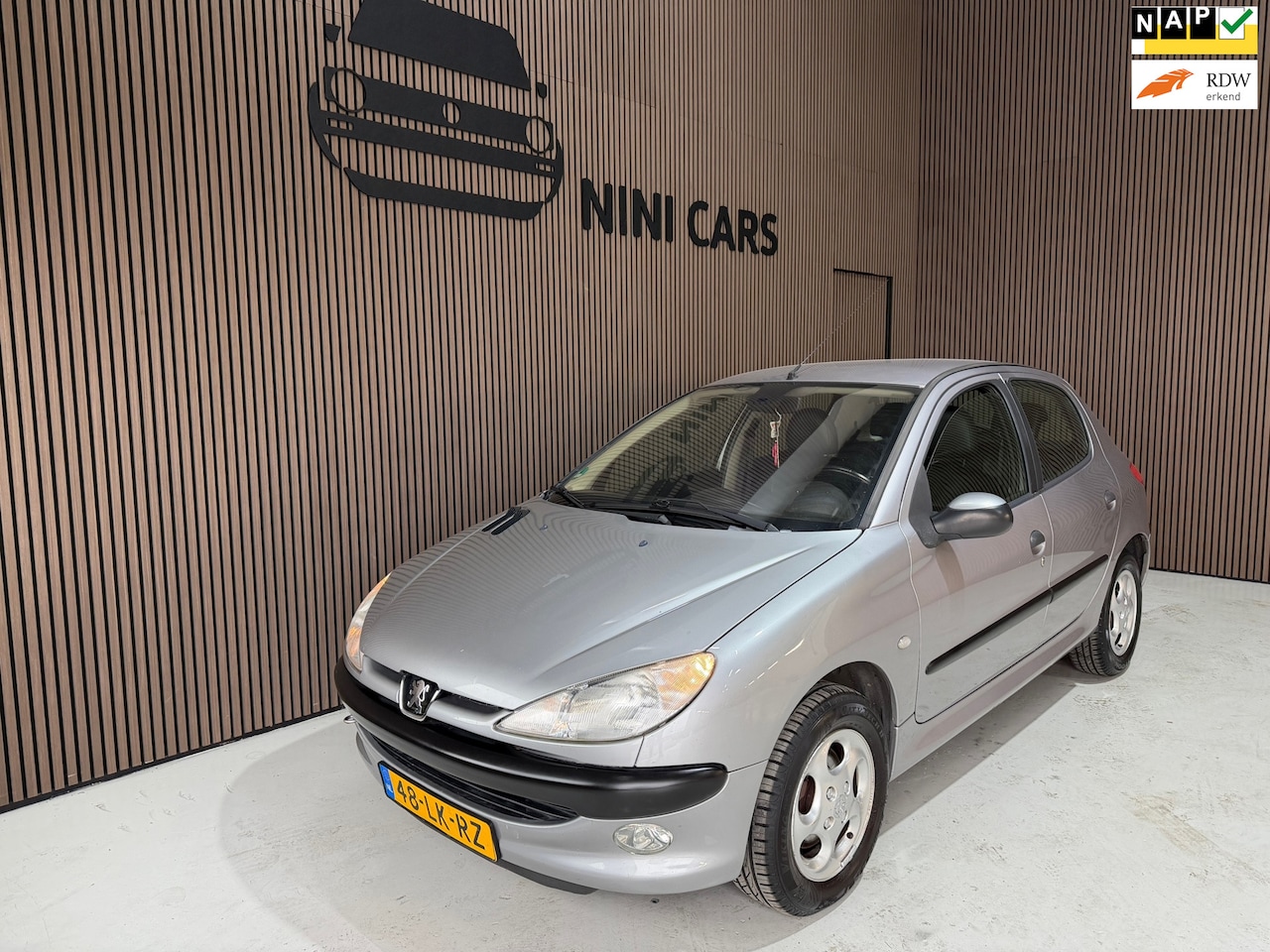 Peugeot 206 - 1.6-16V Gentry Leer/4x elek ramen - AutoWereld.nl