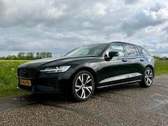 Volvo V60 - 2.0 T6 Recharge AWD R-Design leder, trekhaak, dealeronderhouden