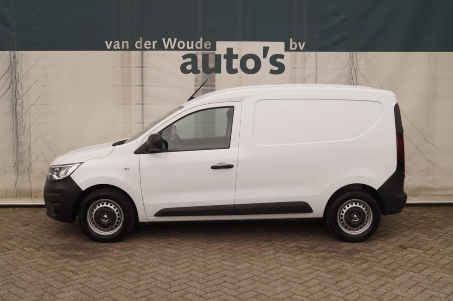 Renault Express - 1.5 dCi 75pk Comfort -AIRCO-TREKHAAK-PDC- - AutoWereld.nl