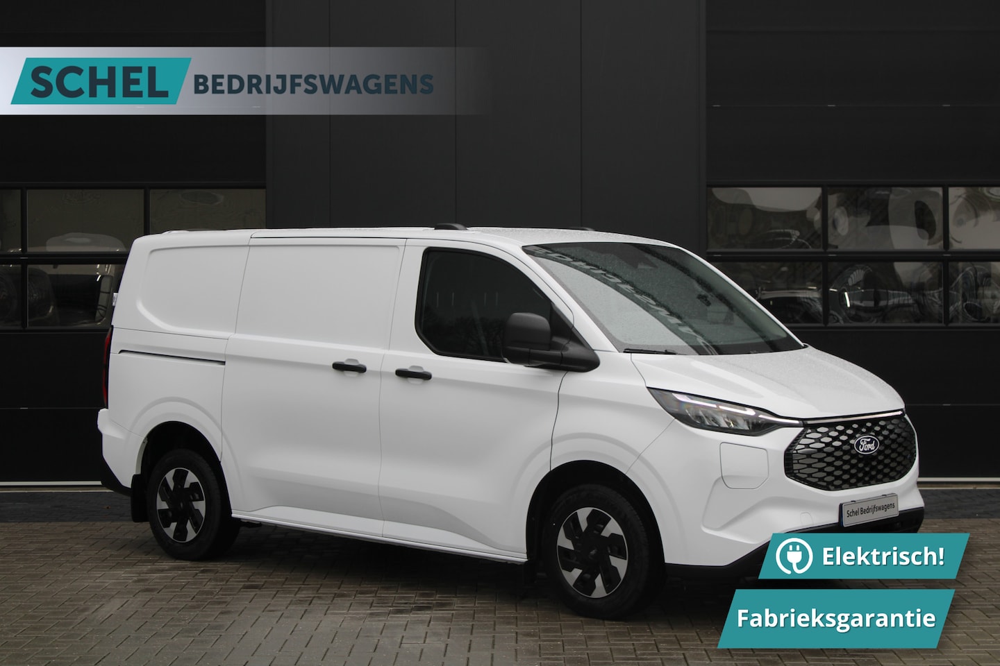 Ford Transit Custom - E-Transit 320 L1H1 Limited 71 kWh 218pk - 2x Schuifdeur - Trekhaak - Camera - Carplay - Ri - AutoWereld.nl