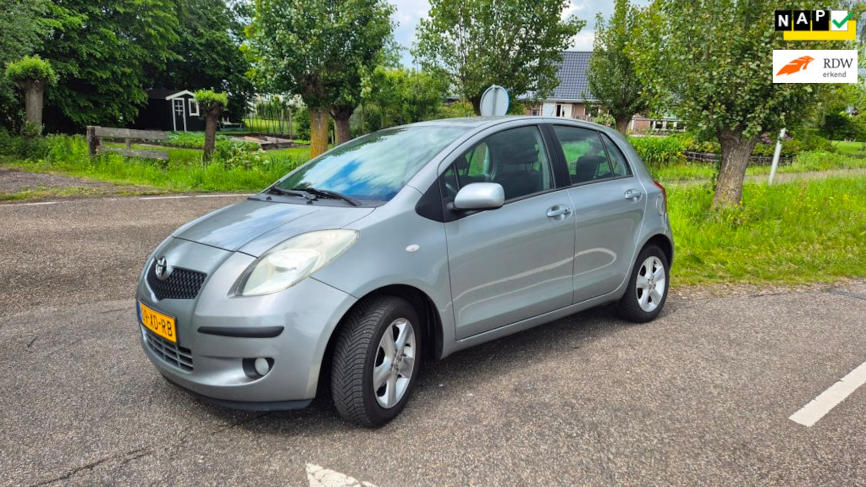 Toyota Yaris - 1.3 VVTi Luna MMT 5 deurs NAP AUTOMAAT nwe APK - AutoWereld.nl
