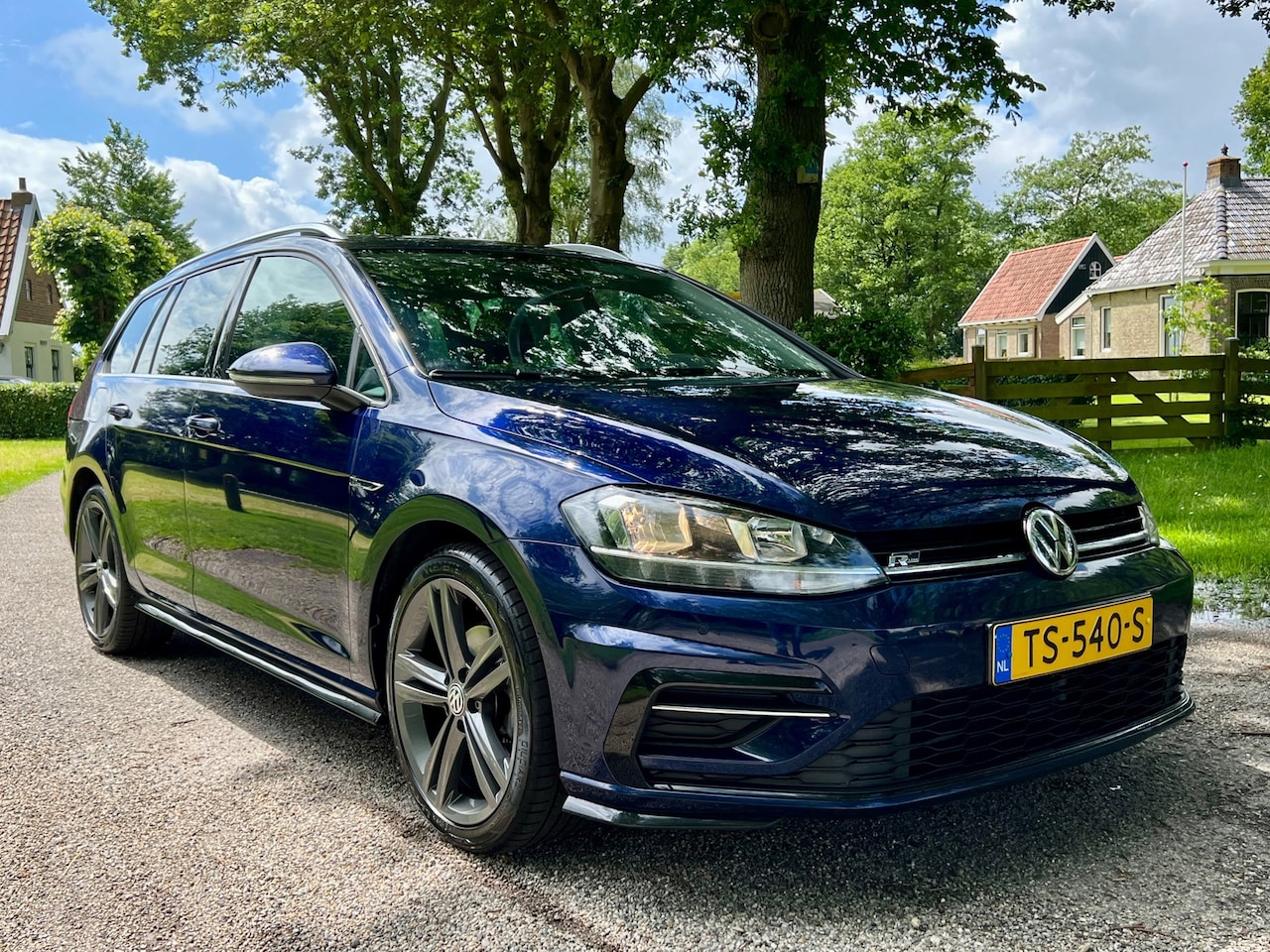 Volkswagen Golf Variant - 1.0 TSI Highline Business R- line + Virtual cockpit | - AutoWereld.nl