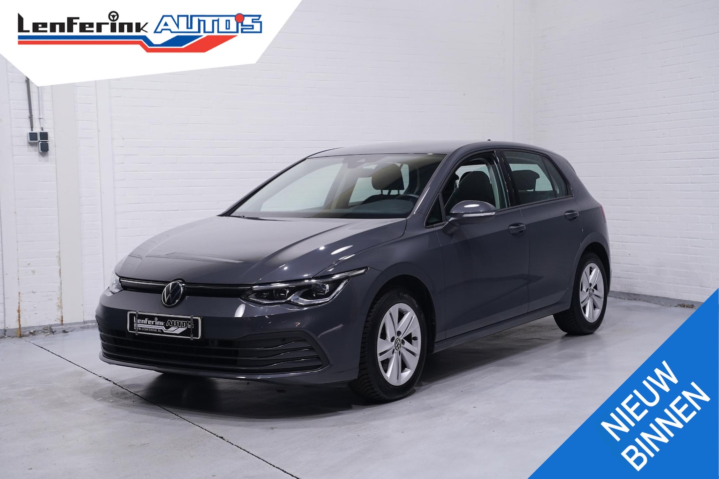 Volkswagen Golf - 1.0 eTSI Life Business Carplay Achteruitrijcamera ACC Navi Massagestoel 1e Eigenaar NAP - AutoWereld.nl