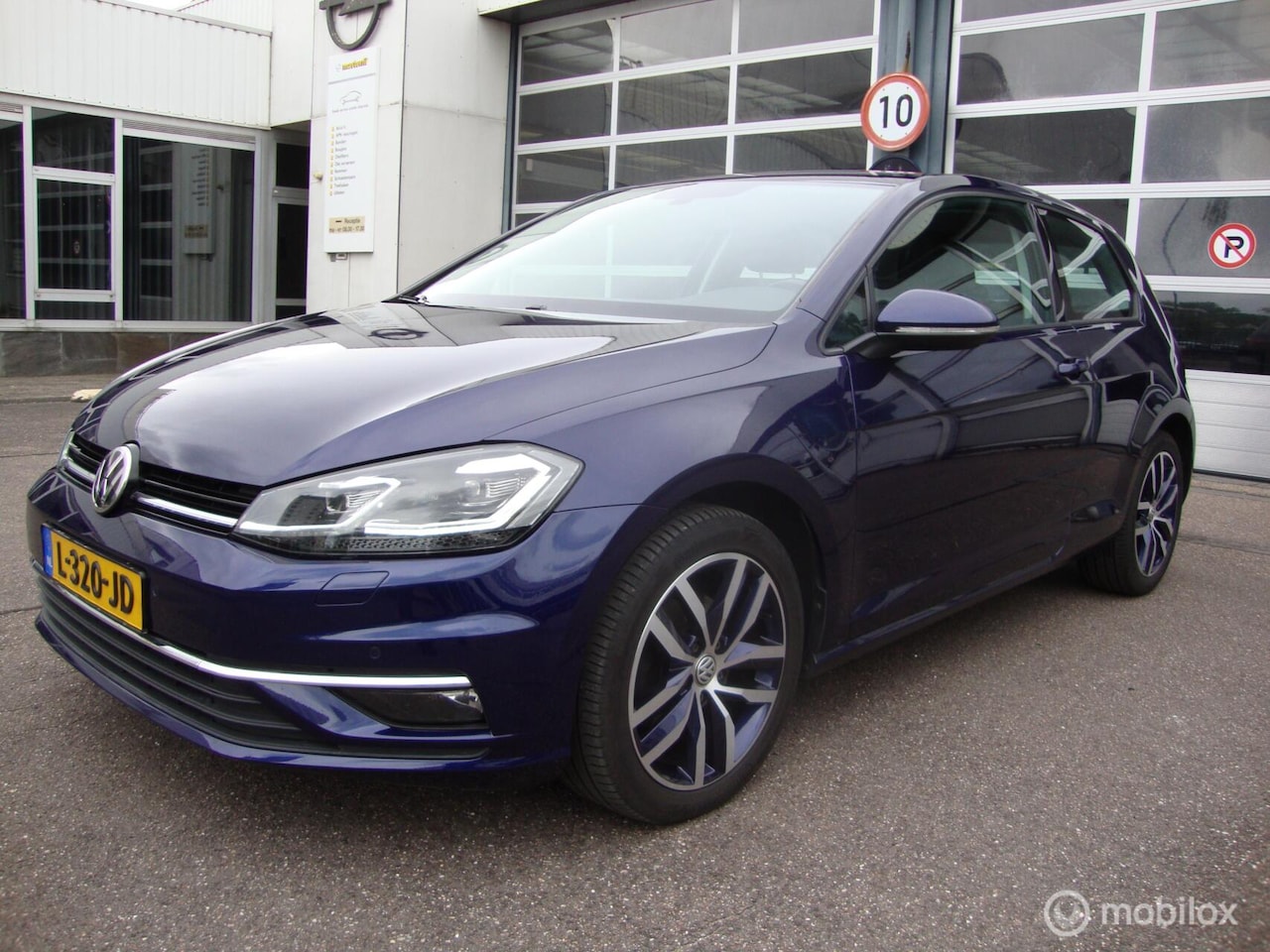 Volkswagen Golf - 1.4 TSI Comfortline Business Automaat Apk t/m 9-6-2027 - AutoWereld.nl