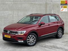 Volkswagen Tiguan - 1.4 TSI 150PK 2016 Rood TREKHAAK|NAP|PDC|NAVI