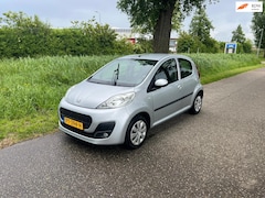 Peugeot 107 - 1.0 Première 1e Eigenaar Airco Toerenteller 4 deurs Elk Ramen