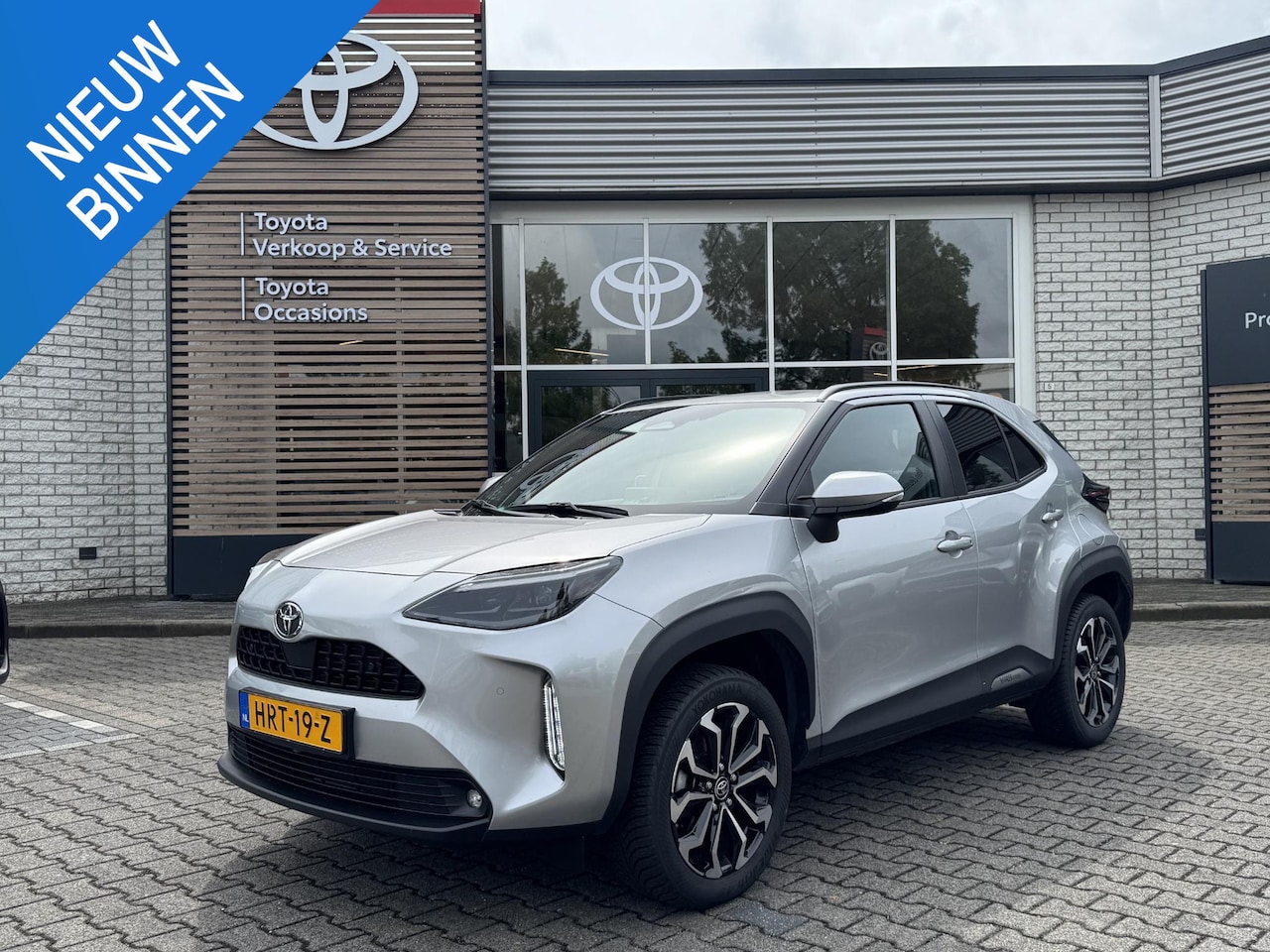 Toyota Yaris Cross - 115 FIRST EDITION NL-AUTO STOEL/STUURVERW PARK-SENSOREN APPLE/ANDROID BSM LED KEYLESS CAME - AutoWereld.nl