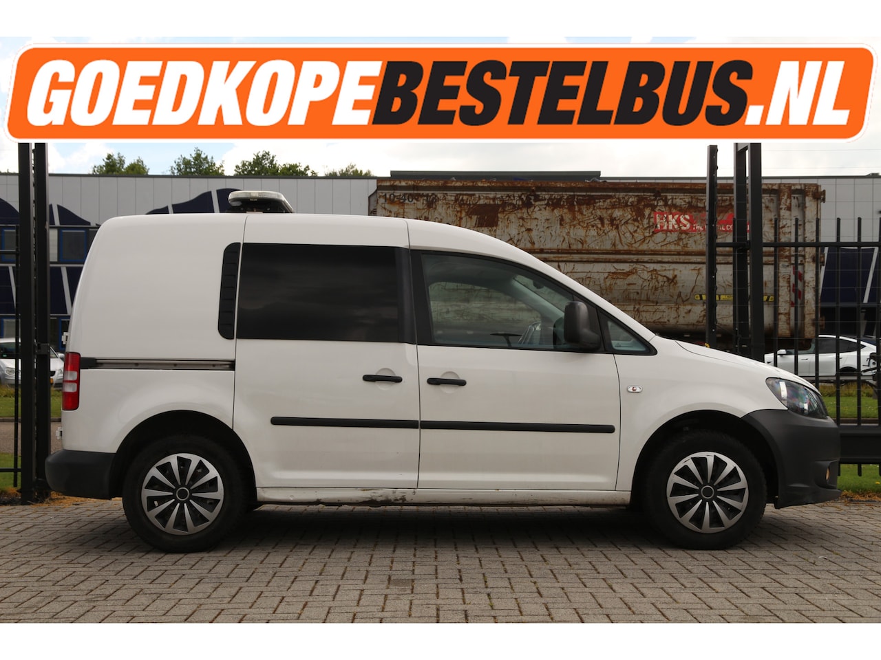 Volkswagen Caddy - 1.6 TDI 75PK / Zwaaibalk / Trekhaak / Cruise / Airco.. - AutoWereld.nl