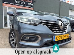 Renault Kadjar - 1.3 TCe Zen met parkeersensoren / camera en leer en trekhaak en navigatie en bluetooth tel