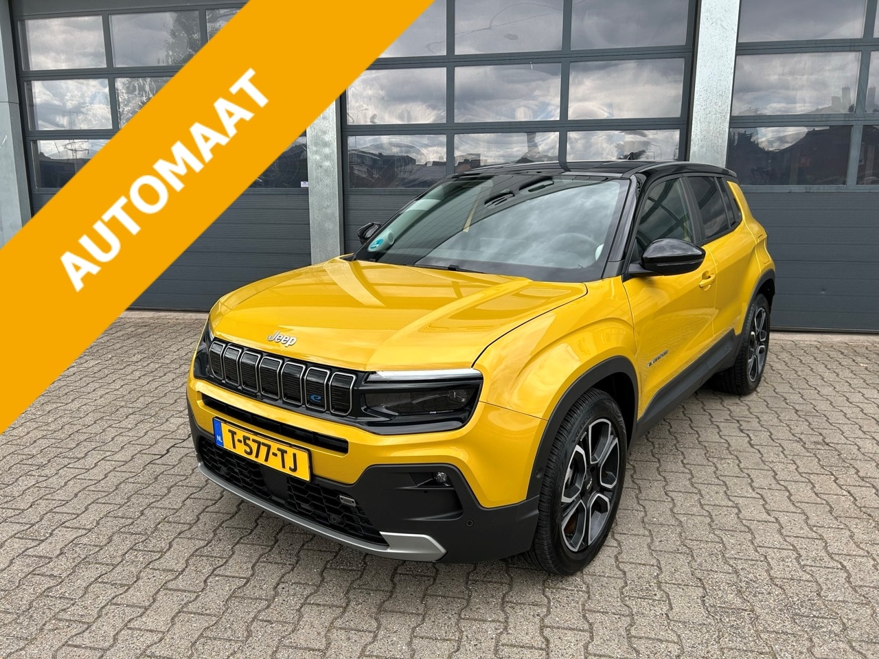 Jeep Avenger - 54 kWh 156pk Summit | SOH 96% - AutoWereld.nl