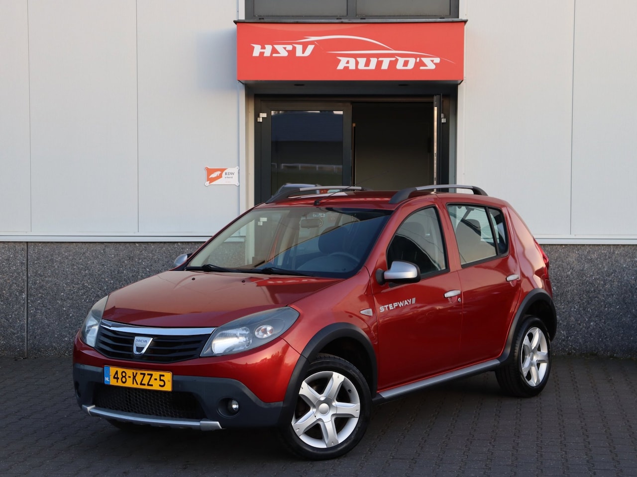 Dacia Sandero Stepway - 1.6 airco *60.000km* org NL - AutoWereld.nl