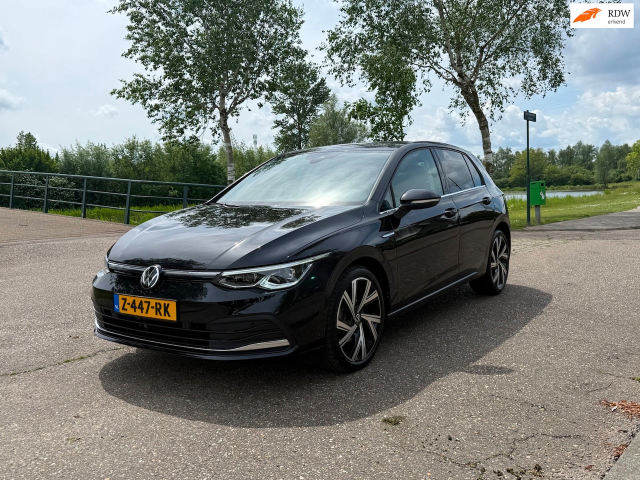 Volkswagen Golf - Hatchback 1.5 eTSI Style/HK/IQ/Keyless/Blis/Memory/34Dkm - AutoWereld.nl
