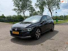 Volkswagen Golf - Hatchback 1.5 eTSI Style/HK/IQ/Keyless/Blis/Memory/34Dkm
